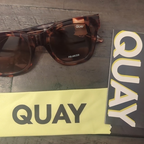 Accessories - NWT...Quay Sunglasses